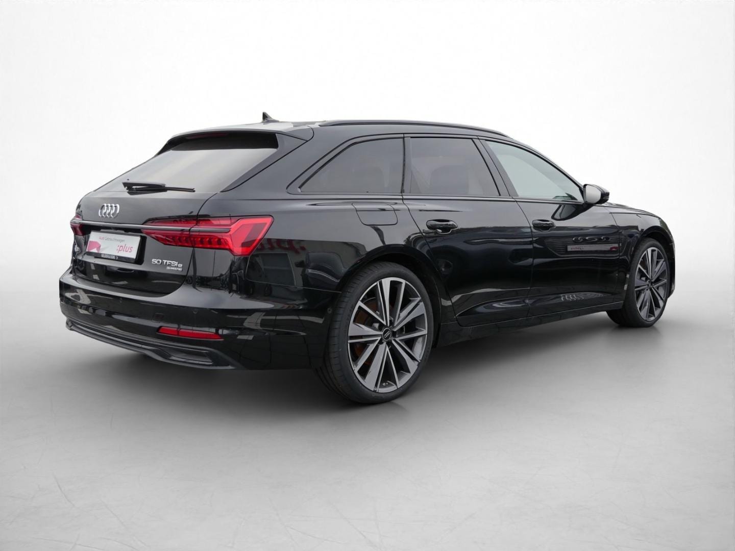Bild über Audi A6 Avant TFSI e advanced 50 TFSI e quattro S tronic - für weitere Informationen kontaktieren Sie den Audi Partner