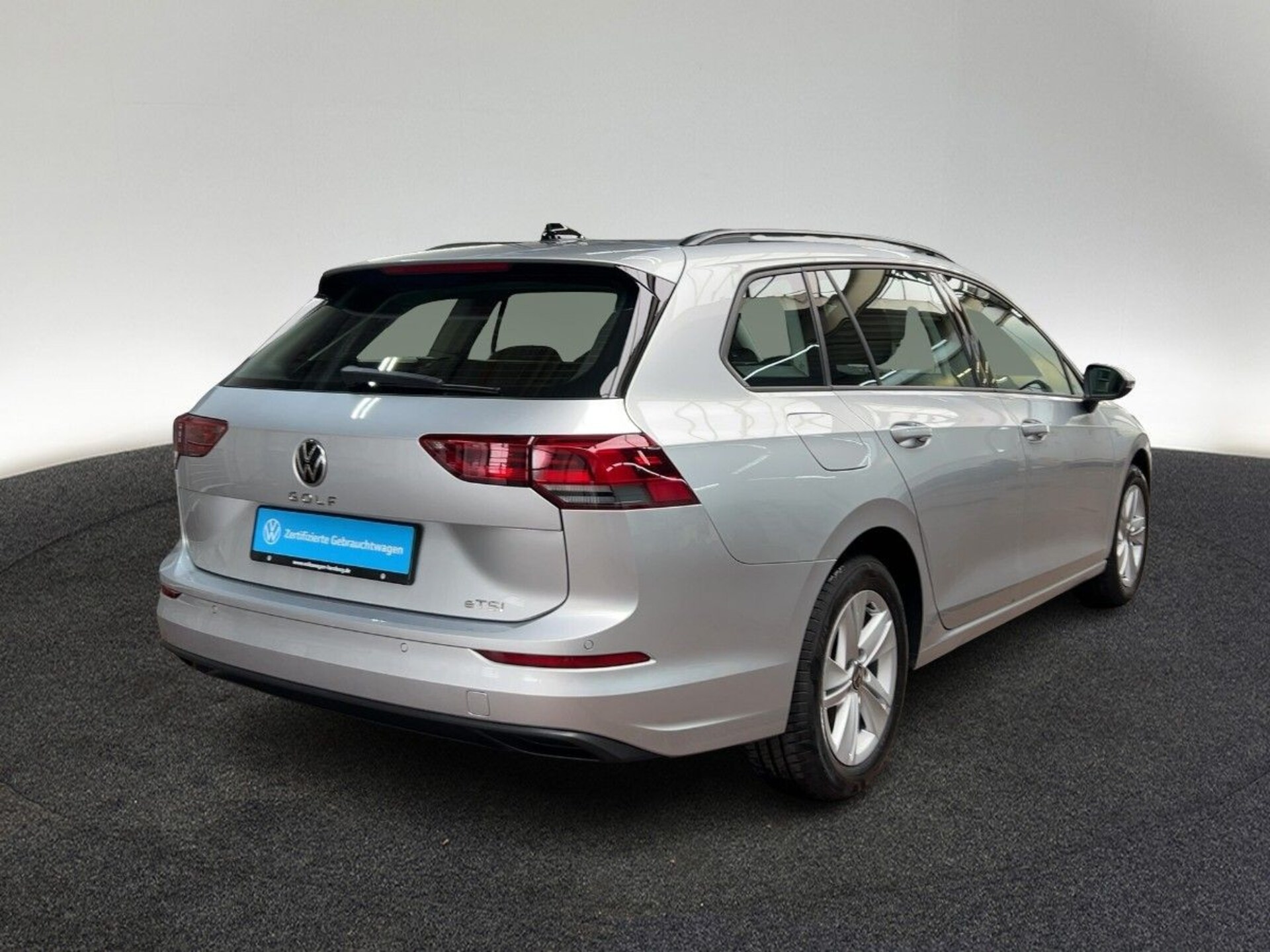 Volkswagen Golf Variant Life