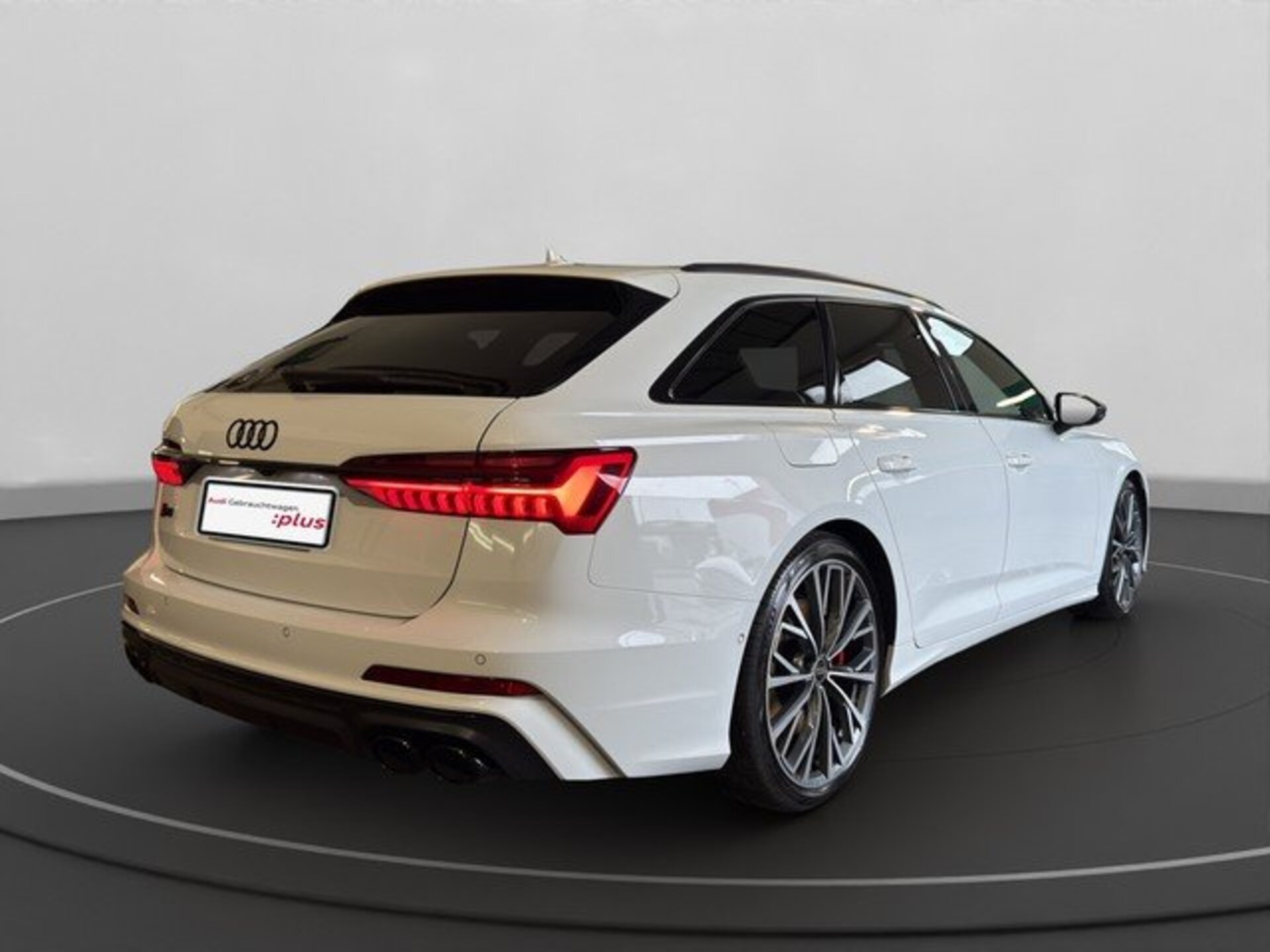 Audi S6 Avant