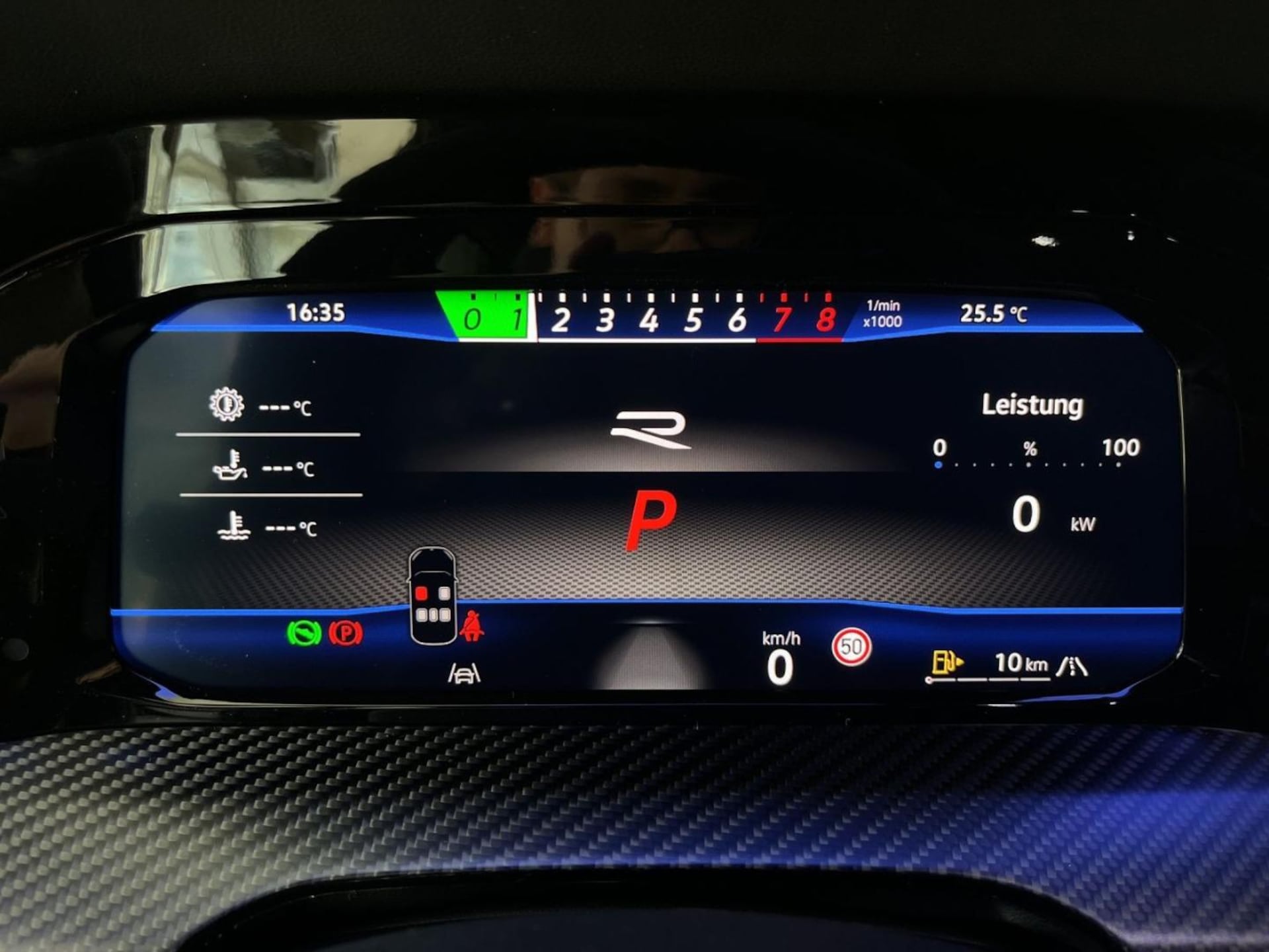 Volkswagen Golf Variant R