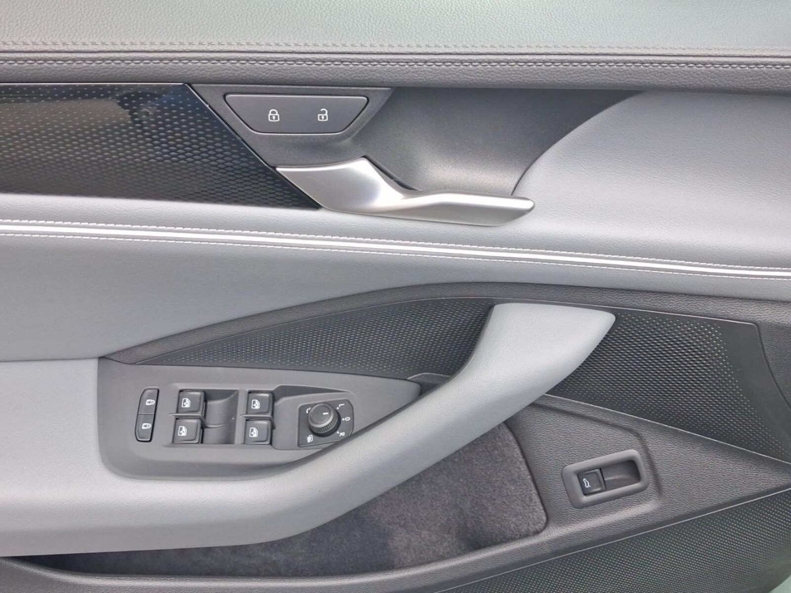 Volkswagen Passat – Bild 8