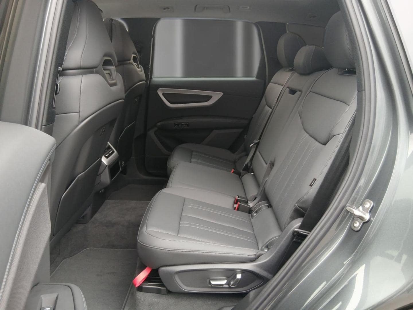 Bild über Audi Q7 SUV TDI quattro 220 kW tiptronic - für weitere Informationen kontaktieren Sie den Audi Partner