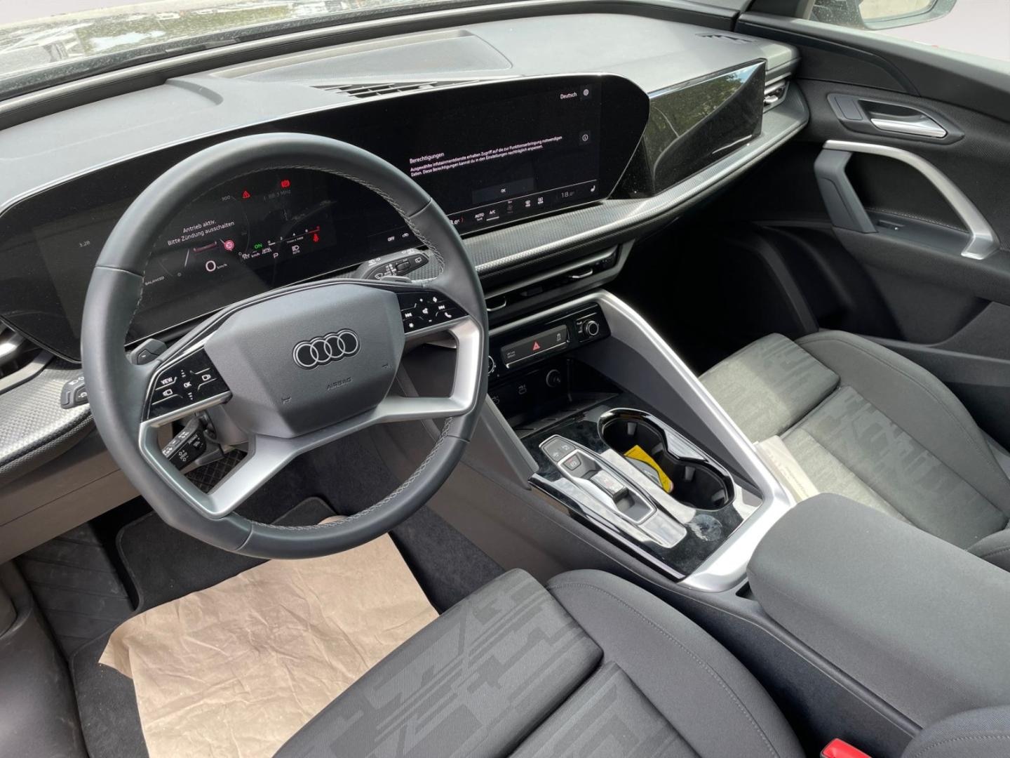 Bild über Audi Q5 SUV TFSI 150 kW S tronic - für weitere Informationen kontaktieren Sie den Audi Partner