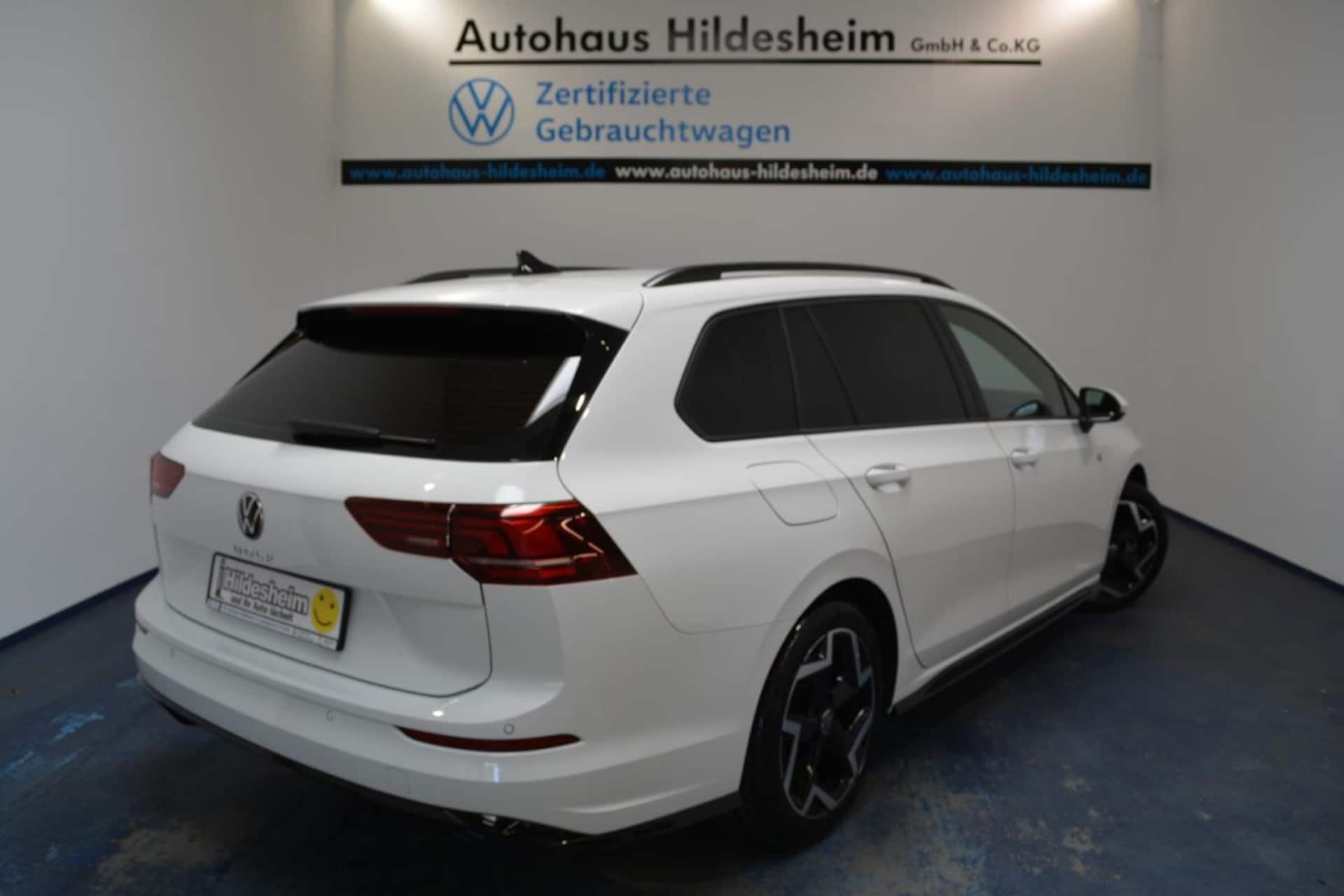 Volkswagen Golf Variant R-Line