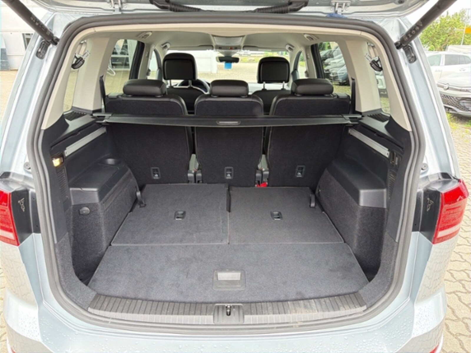 Volkswagen Touran – Bild 13
