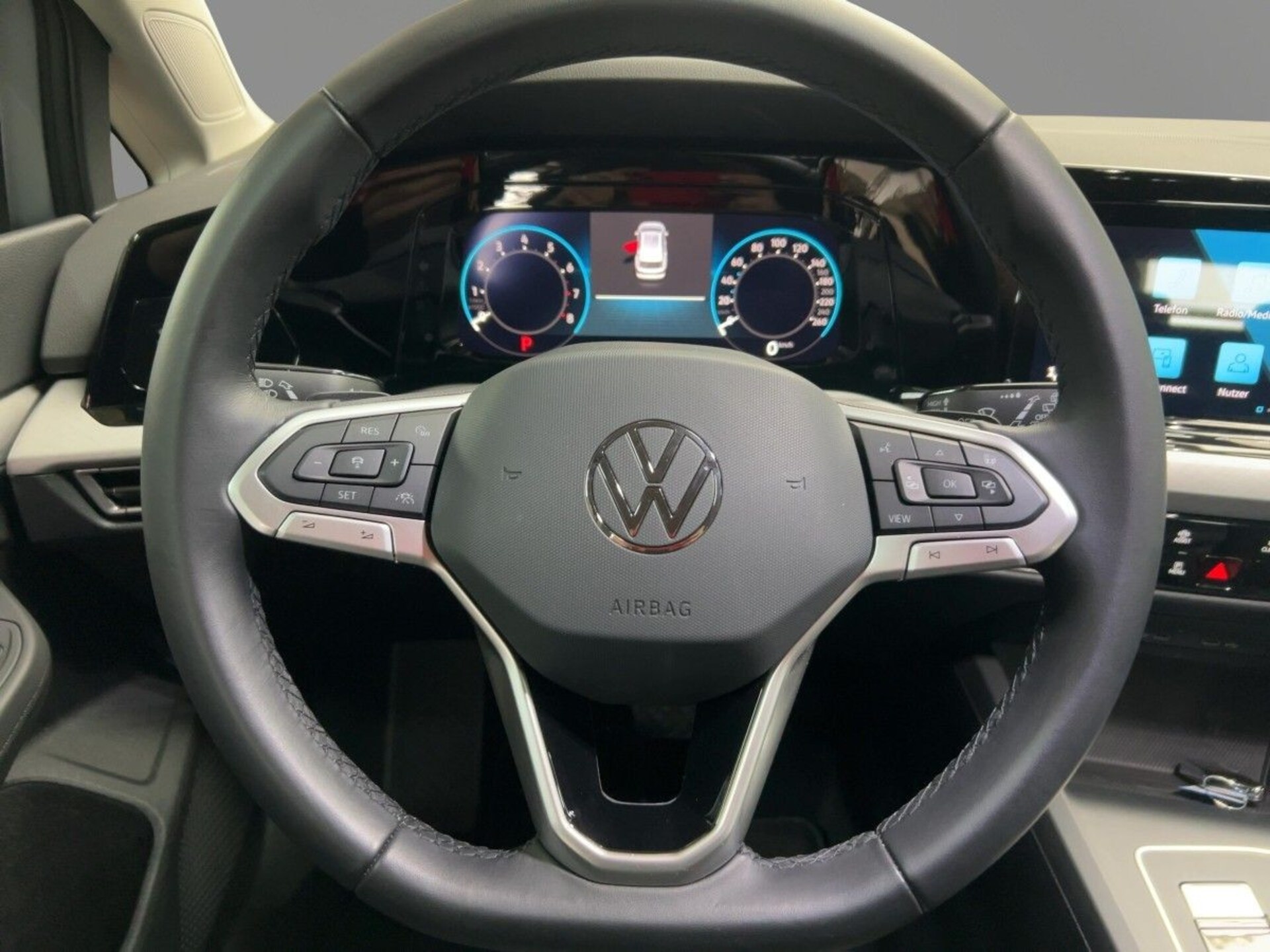 Volkswagen Golf Variant Life
