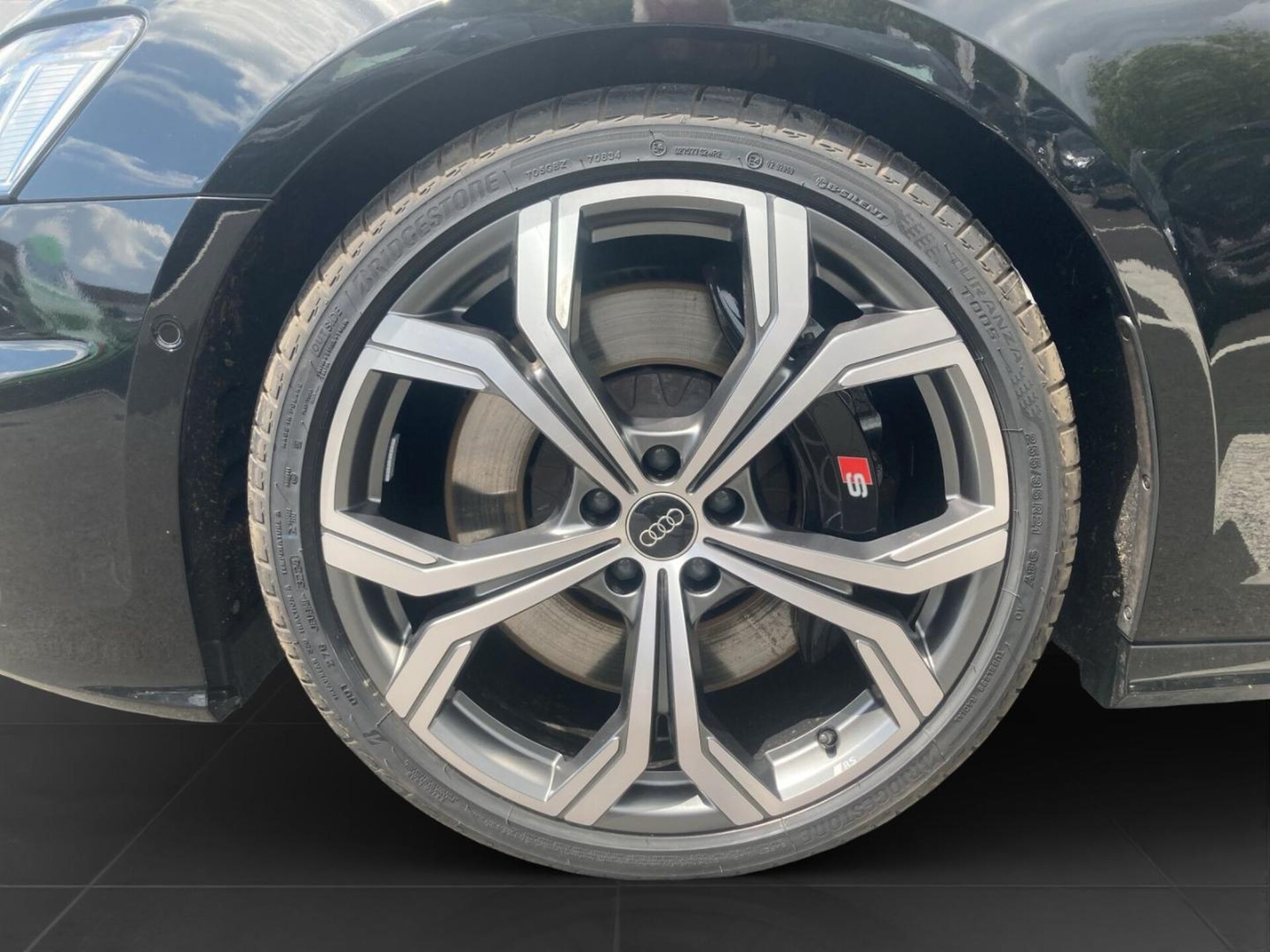 Audi S6 Avant