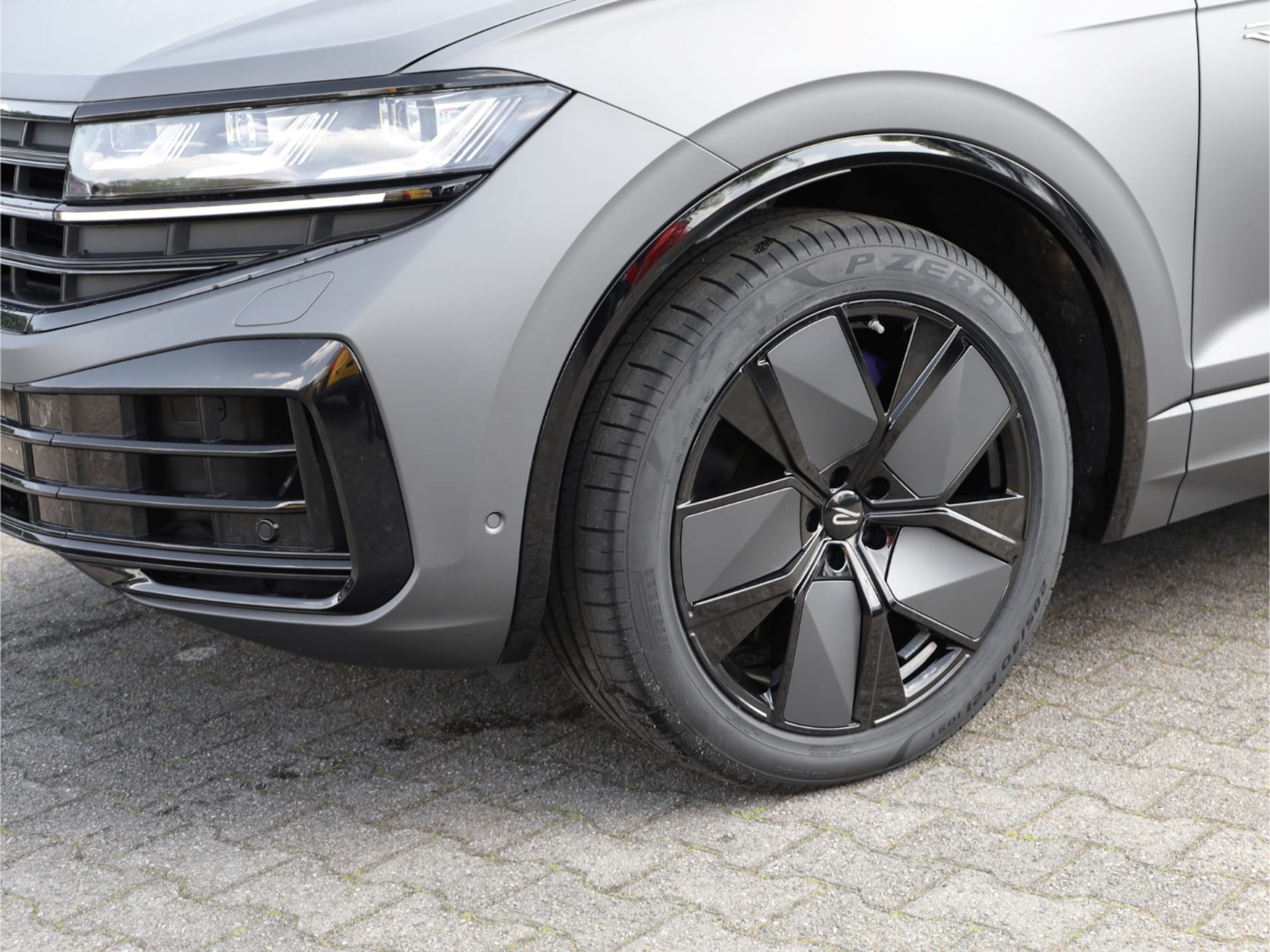 Volkswagen Touareg R