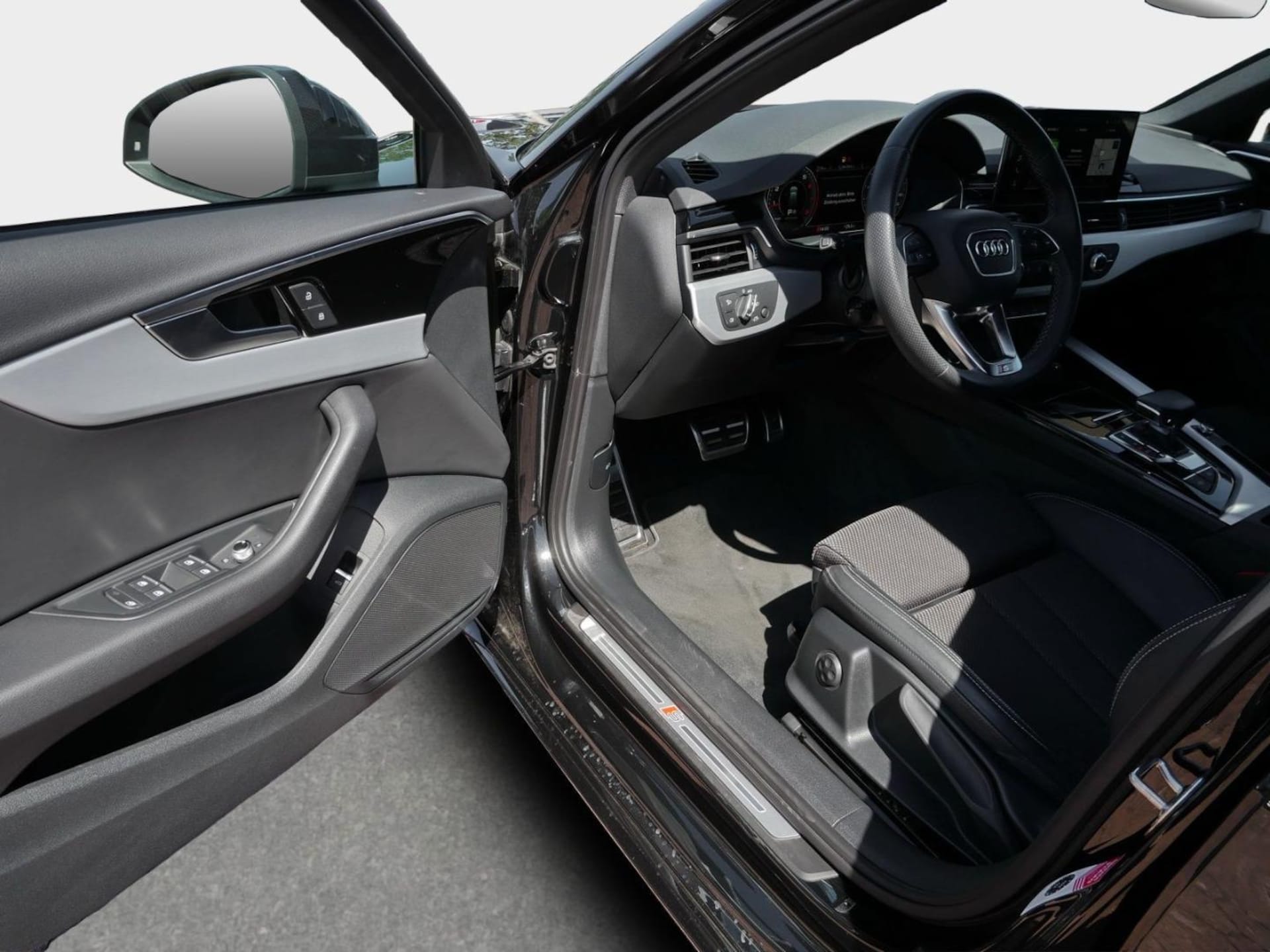 Audi A4 Avant S line
