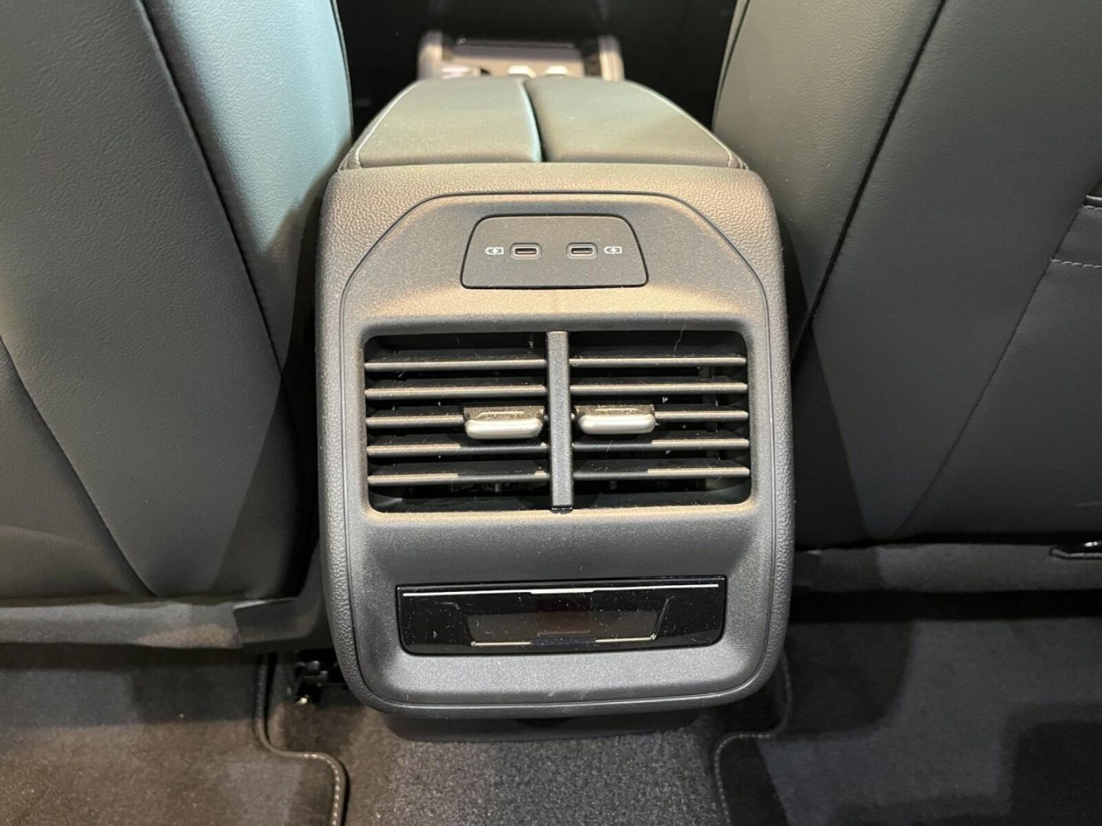 Volkswagen Passat – Bild 22