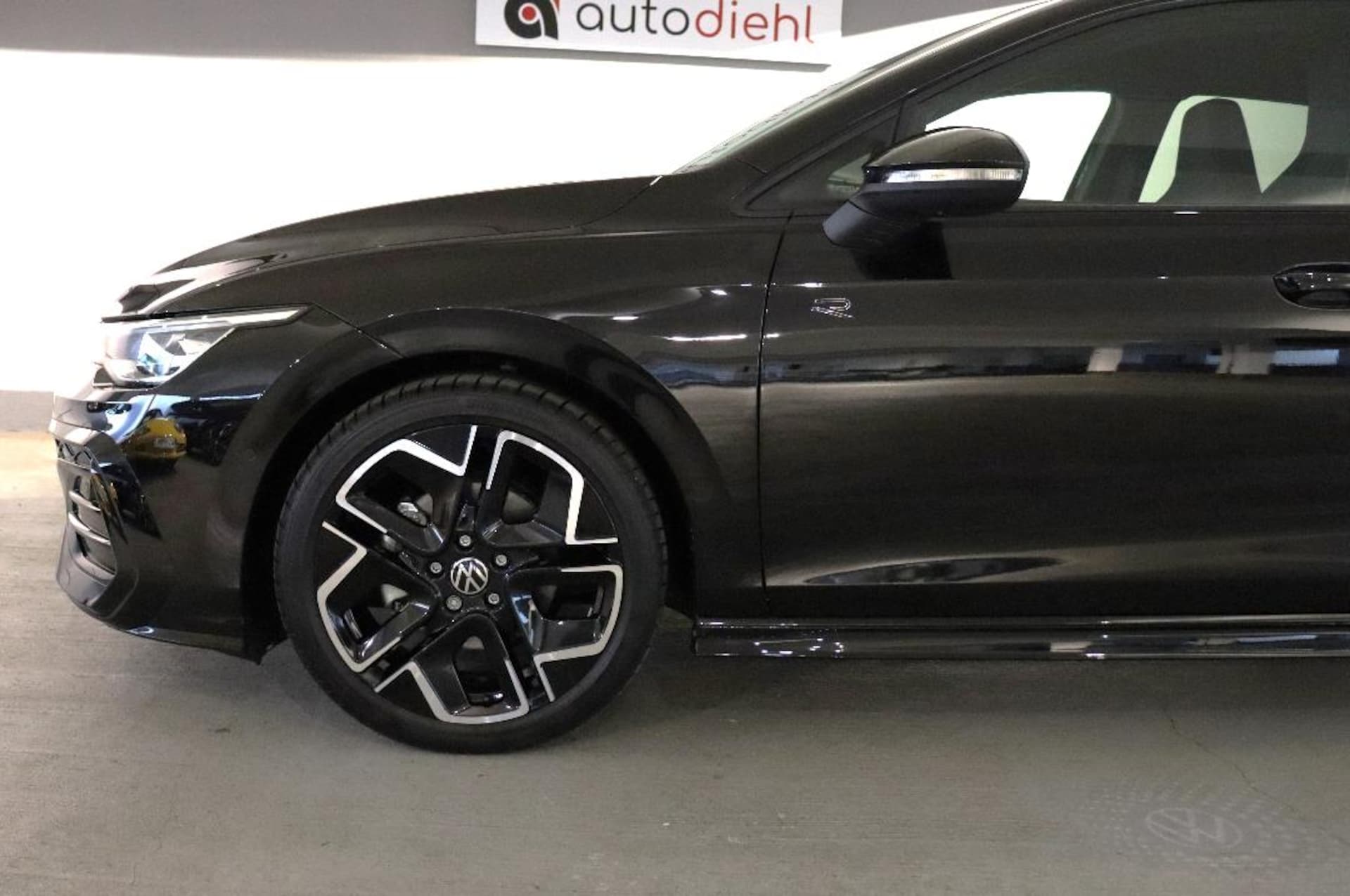 Volkswagen Golf R-Line
