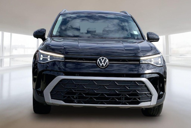 2025 Volkswagen Taos