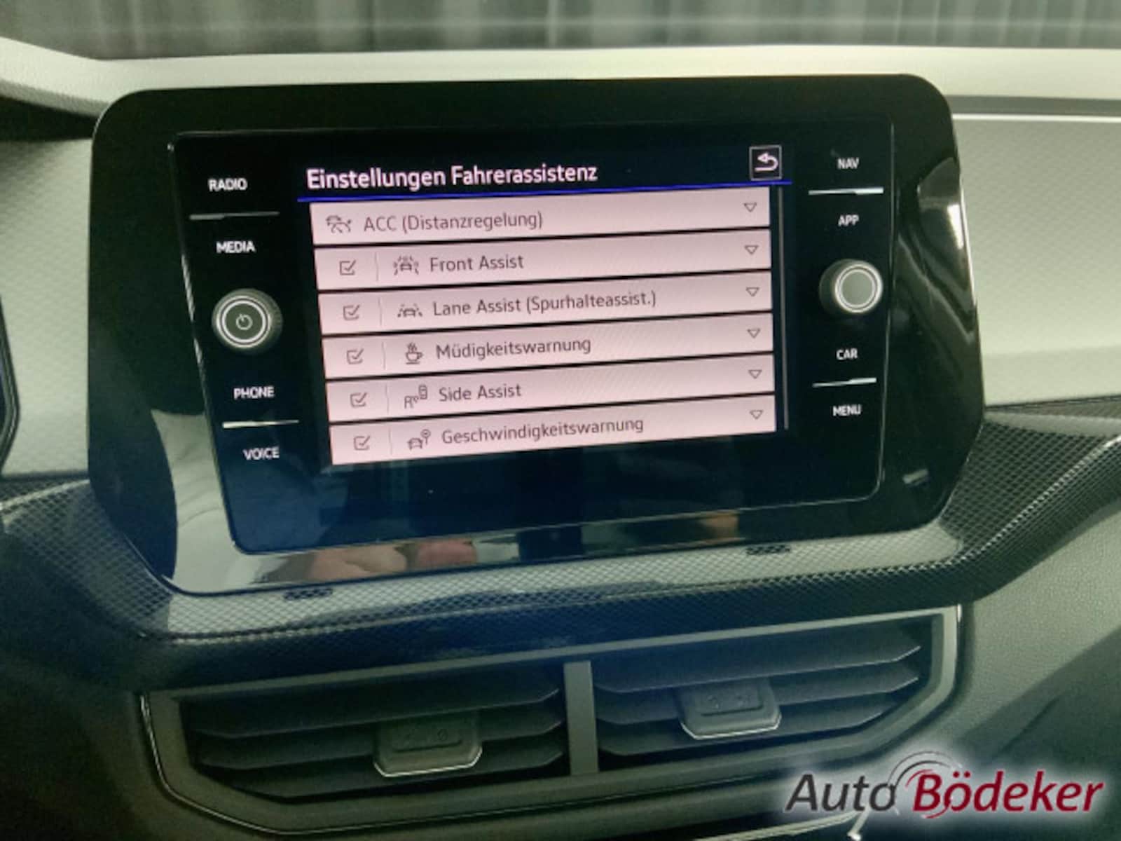 Volkswagen T-Cross – Bild 13