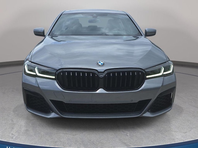 2023 BMW 530