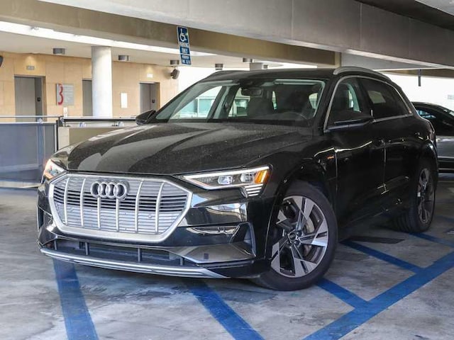 Photo of 2023 Audi e-tron 