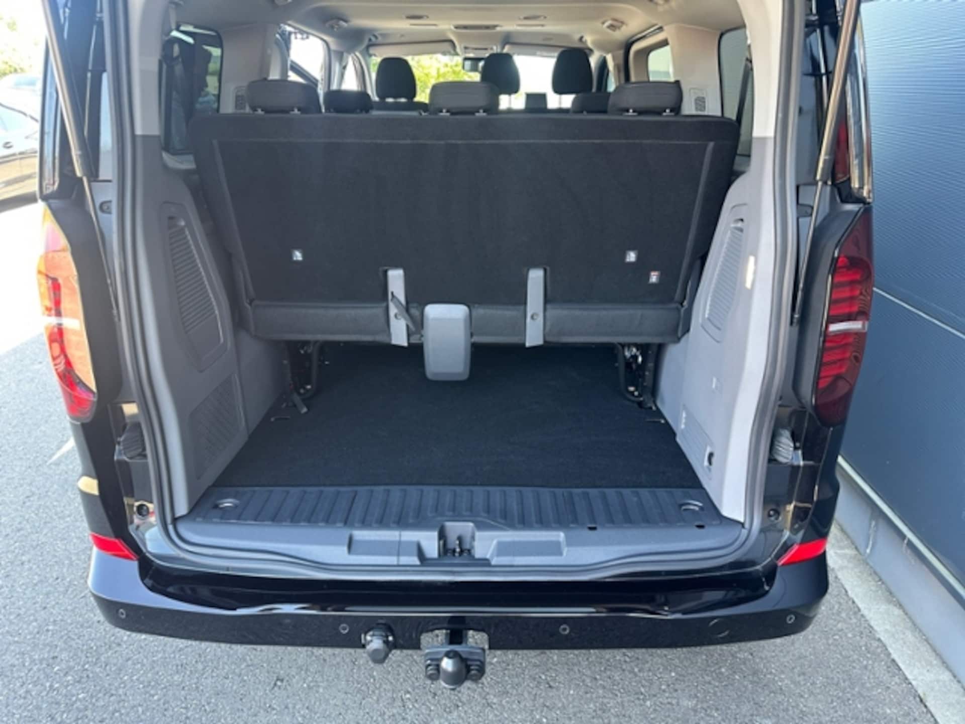 Volkswagen Caravelle Life
