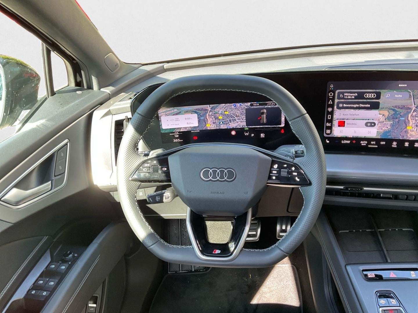 Bild über Audi Q4 SUV e-tron e-tron performance 210 kW - für weitere Informationen kontaktieren Sie den Audi Partner