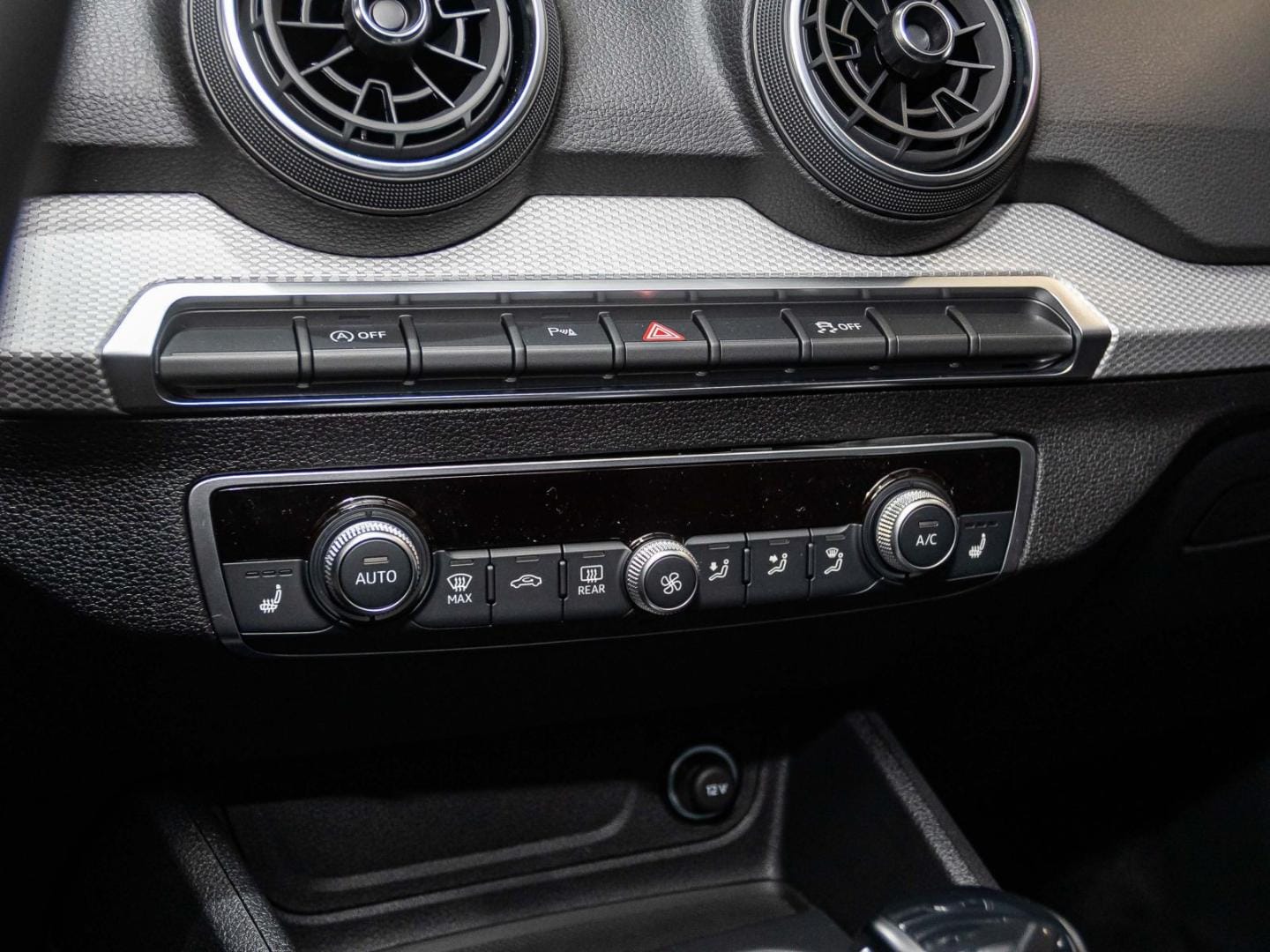 Bild über Audi Q2 advanced 35 TFSI S tronic - für weitere Informationen kontaktieren Sie den Audi Partner