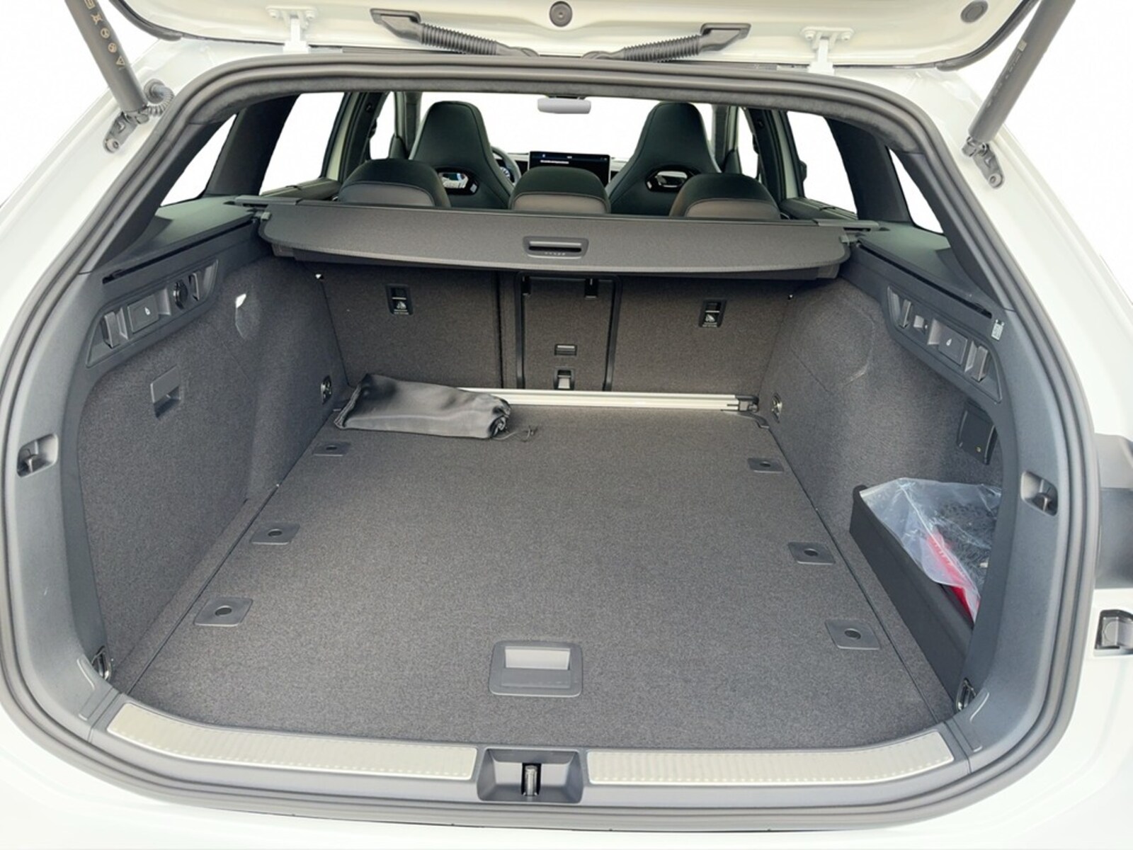 Volkswagen Passat – Bild 8