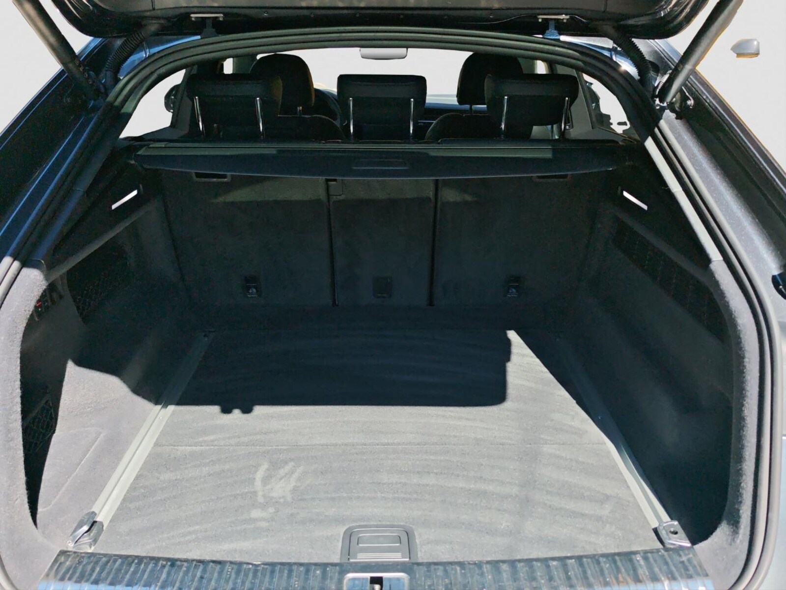 Audi SQ8 – Bild 13