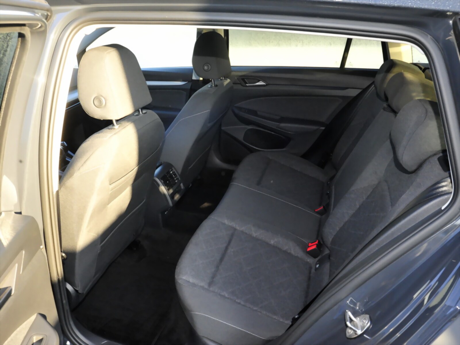 Volkswagen Golf Variant – Bild 9