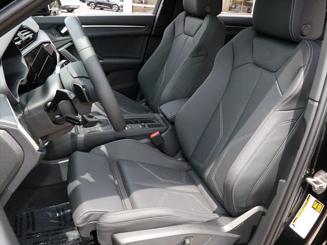 2025 AUDI Q3 - Image 11