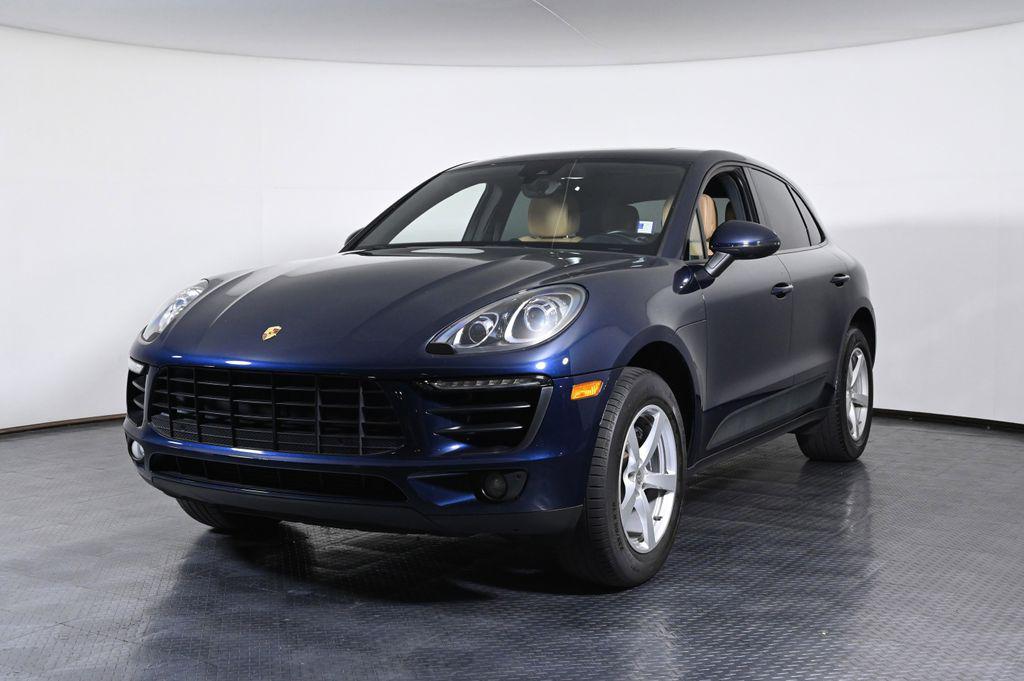 2018 Porsche Macan -'s photo
