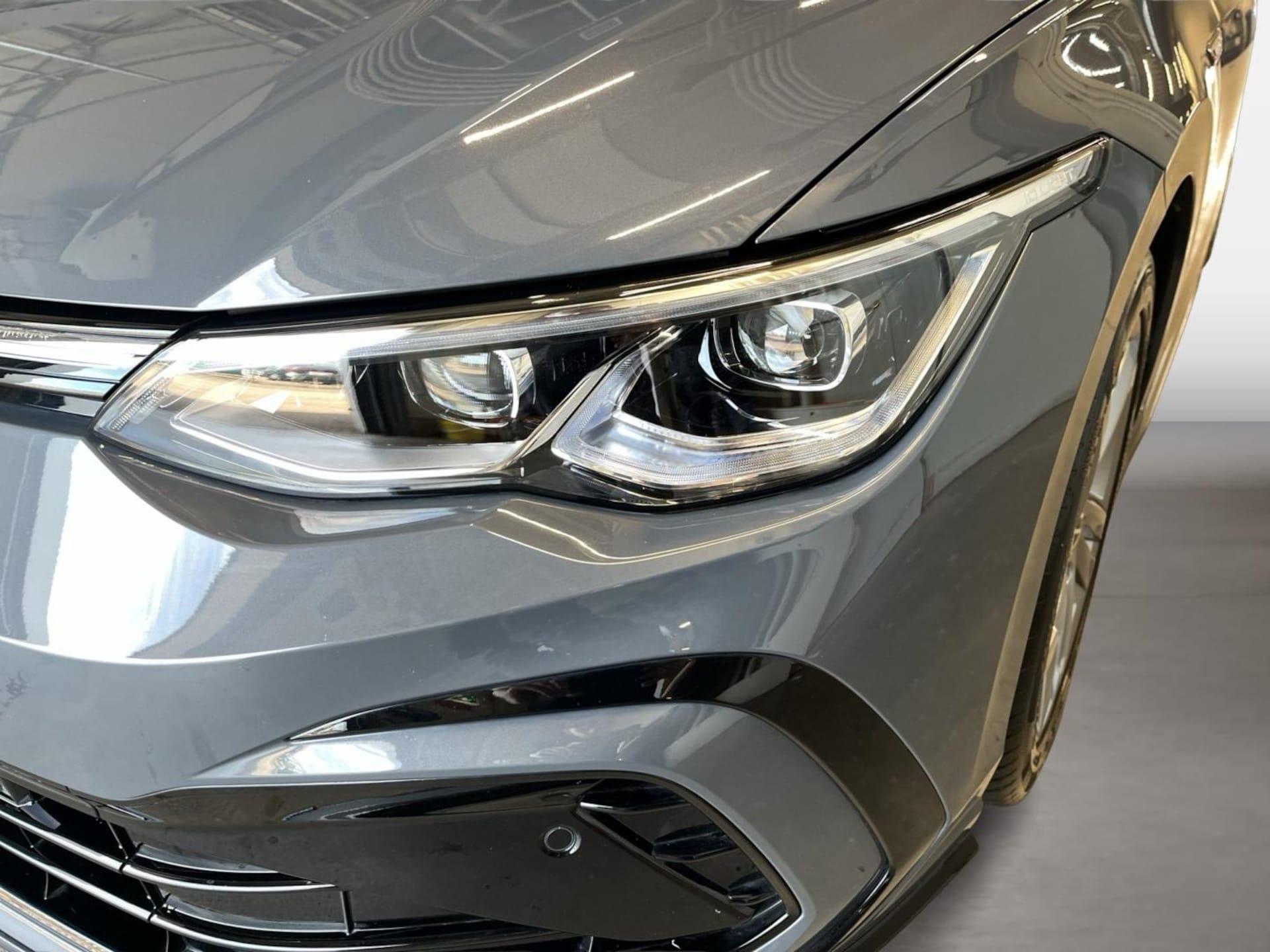 Volkswagen Golf R-Line