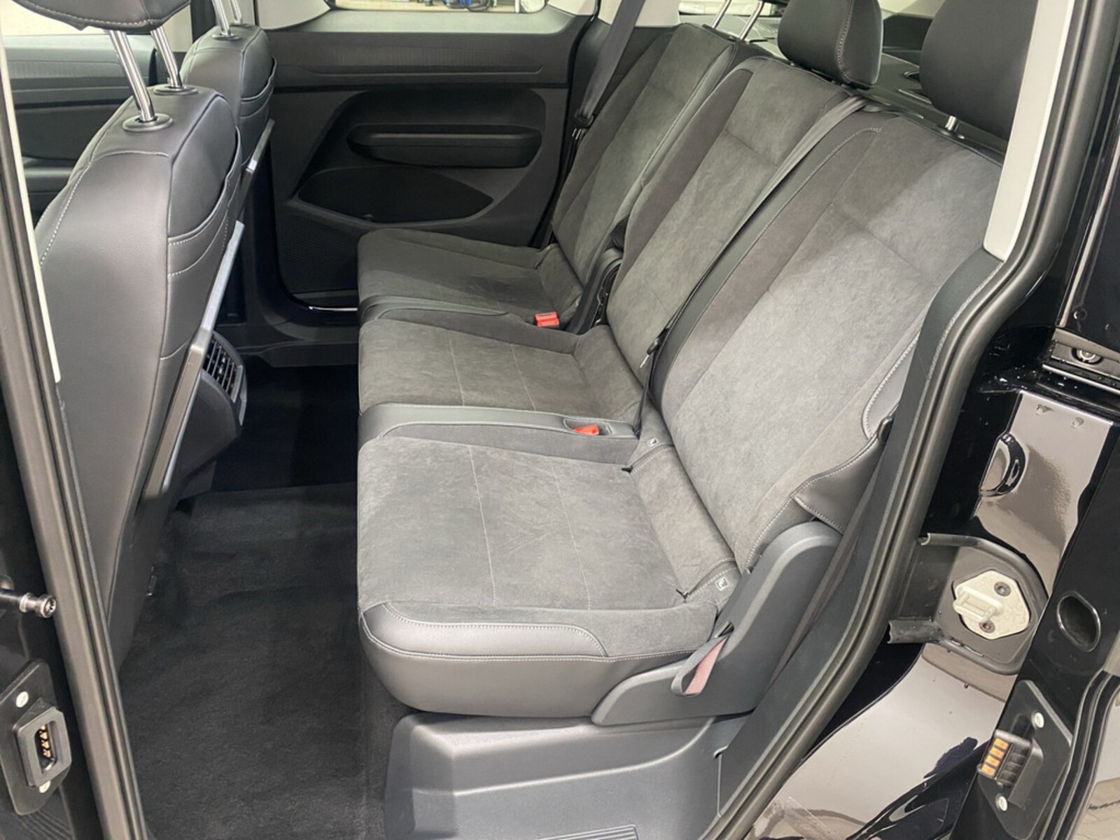 Volkswagen Caddy – Bild 12