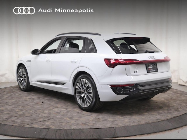 2024 Audi Q8 e-tron