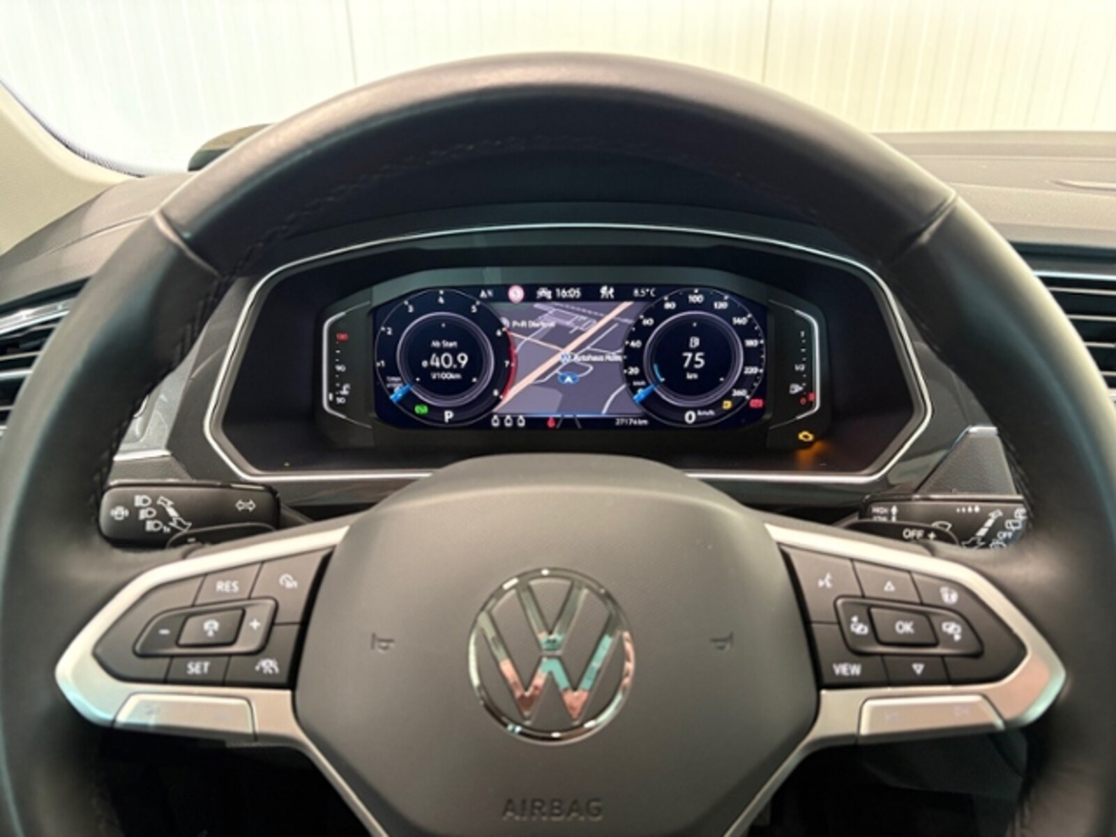 Volkswagen Tiguan – Bild 16