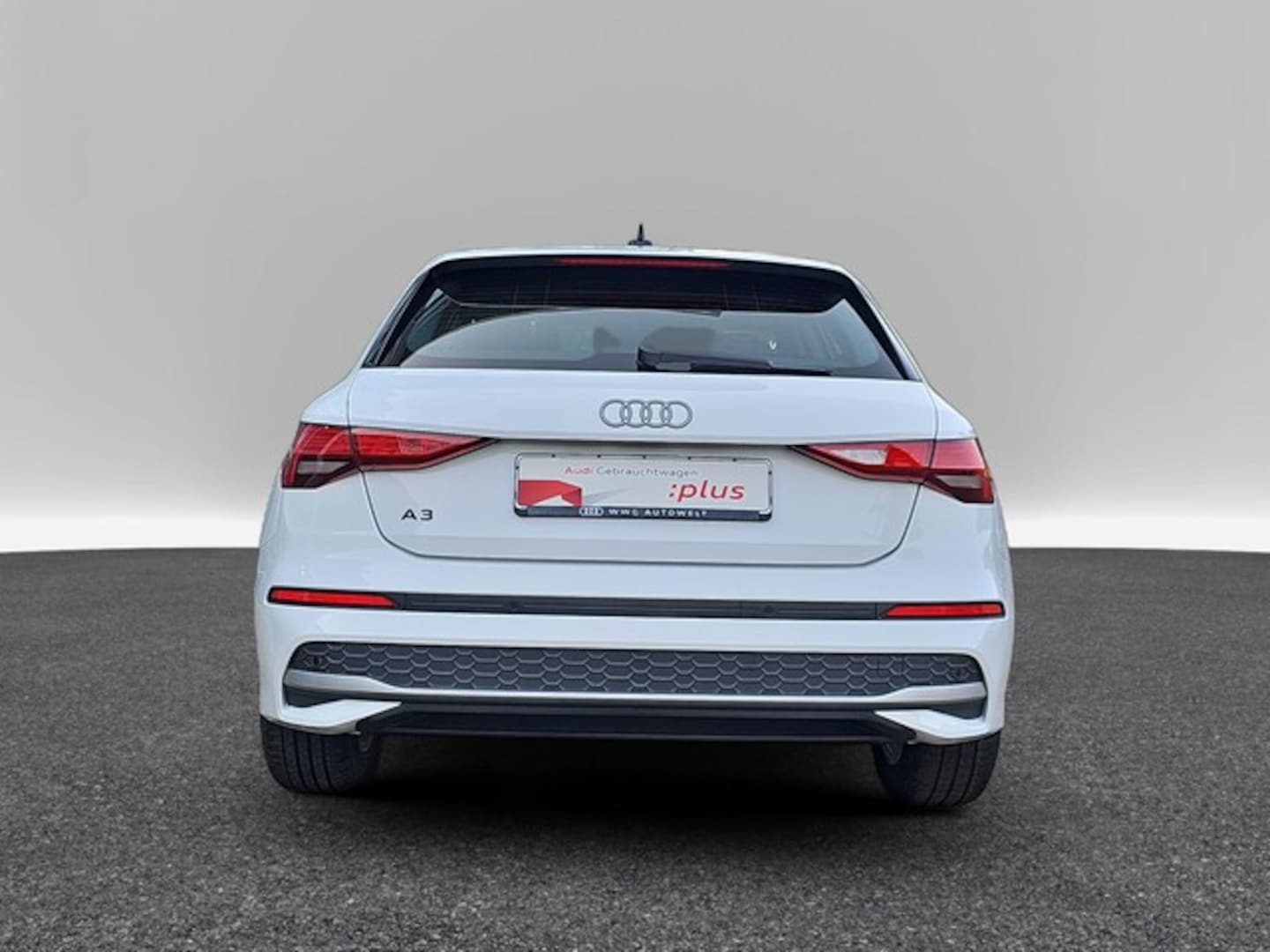 Bild über Audi A3 Sportback 30 TFSI S tronic - für weitere Informationen kontaktieren Sie den Audi Partner
