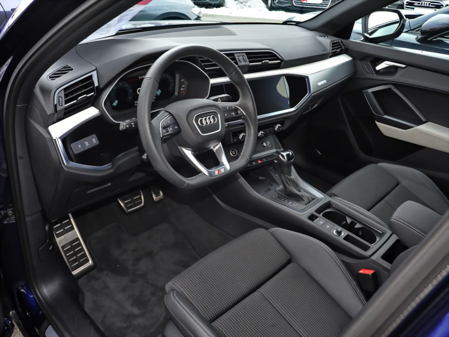 Bild über Audi Q3 advanced 35 TDI S tronic - für weitere Informationen kontaktieren Sie den Audi Partner