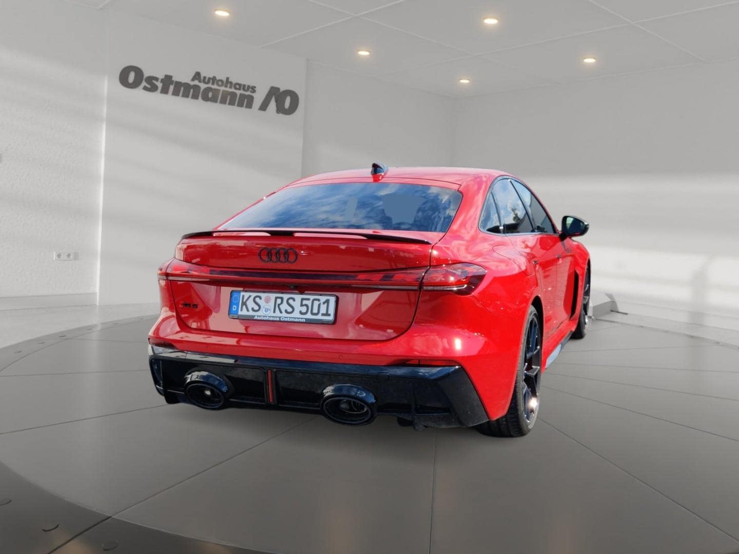 Bild über Audi RS 5 Limousine TFSI quattro 470 kW tiptronic - für weitere Informationen kontaktieren Sie den Audi Partner