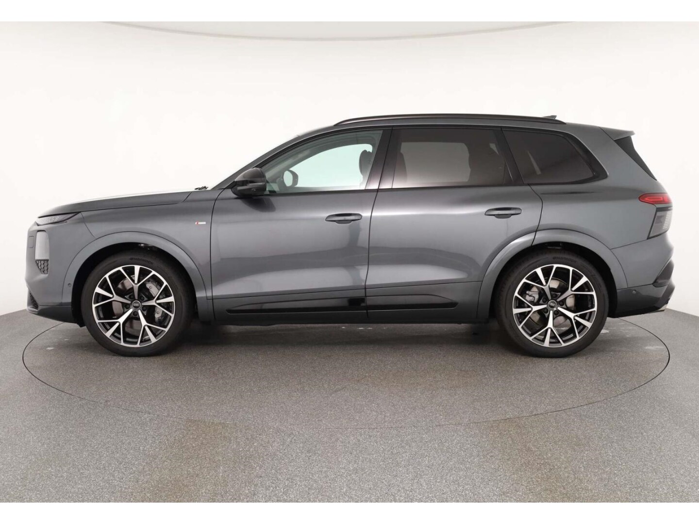 Bild über Audi Q7 SUV TDI quattro 220 kW tiptronic - für weitere Informationen kontaktieren Sie den Audi Partner