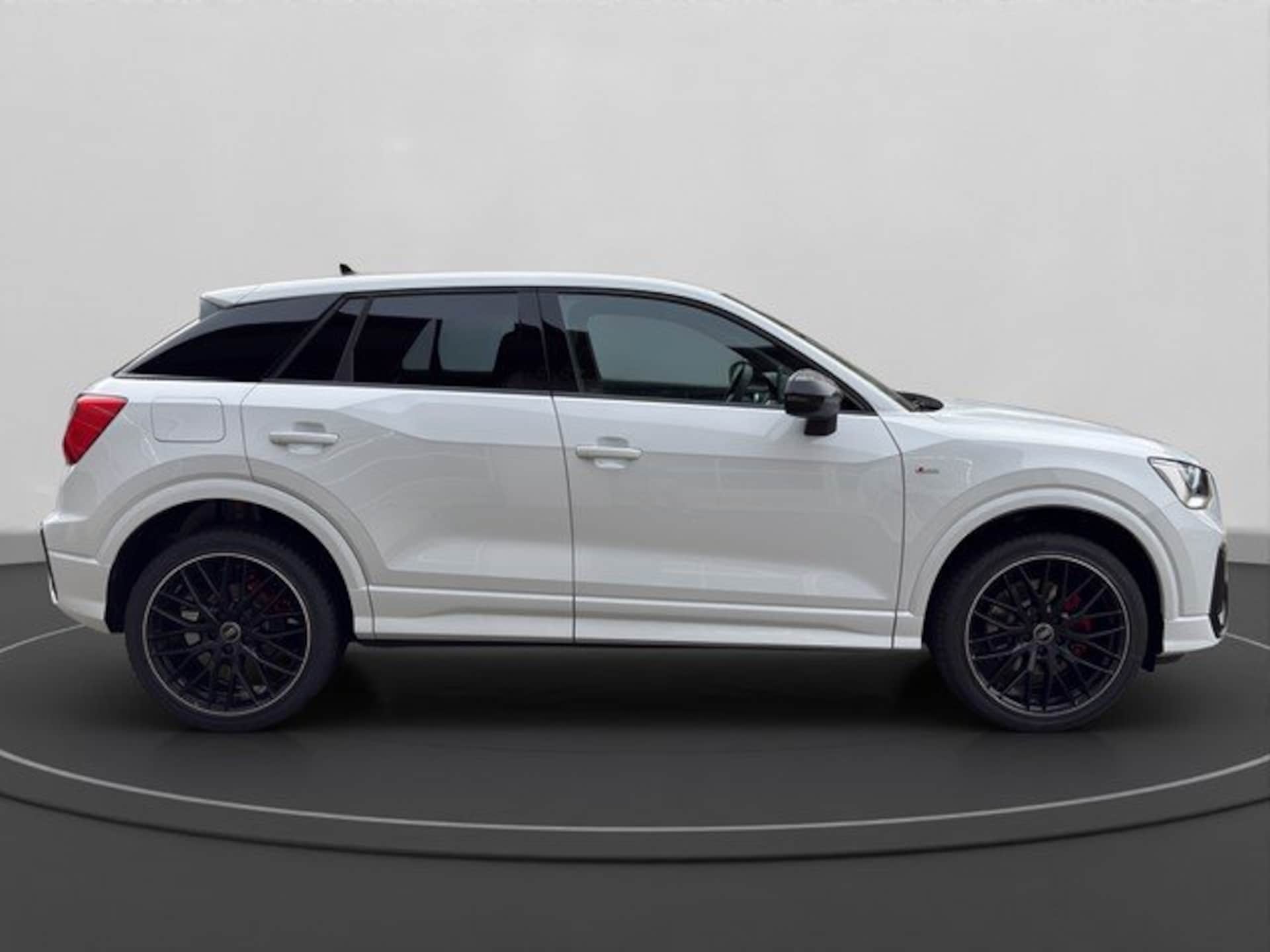 Audi Q2 S line
