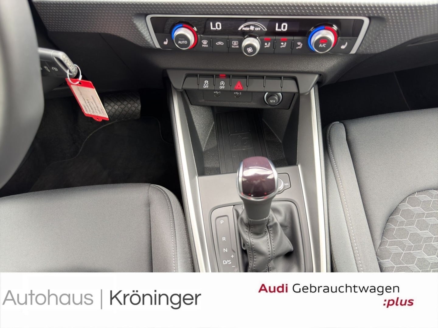 Bild über Audi A1 allstreet 30 TFSI S tronic - für weitere Informationen kontaktieren Sie den Audi Partner