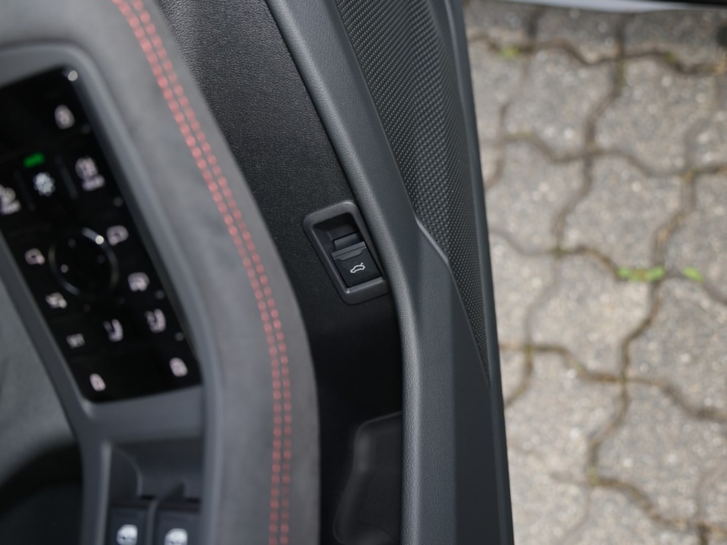 Bild über Audi A6 Avant TFSI 150 kW S tronic - für weitere Informationen kontaktieren Sie den Audi Partner