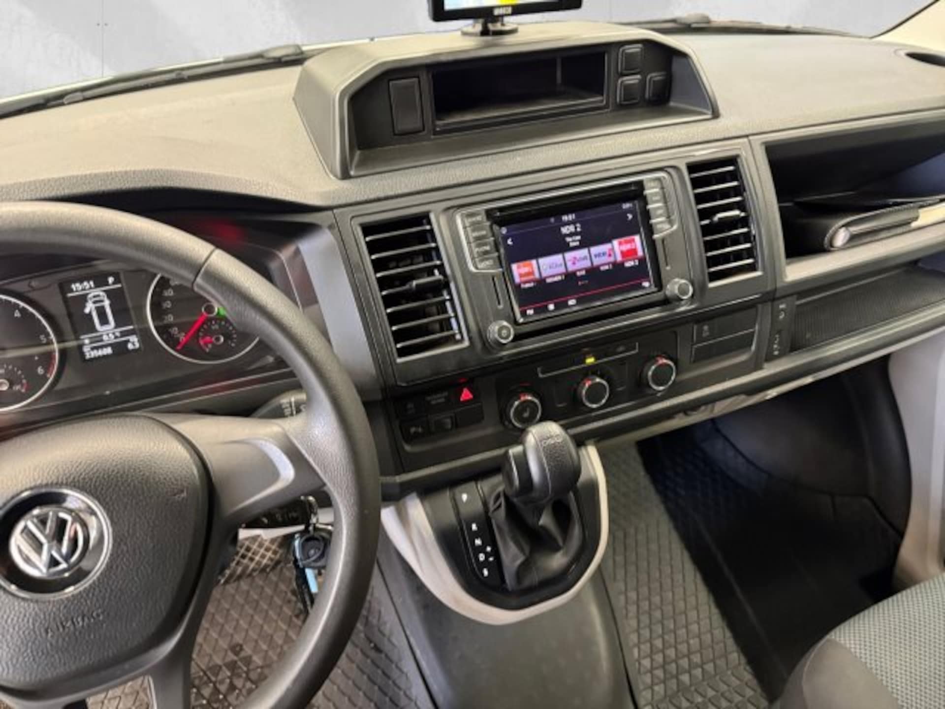 Volkswagen T6 Transporter Kasten langer Radstand