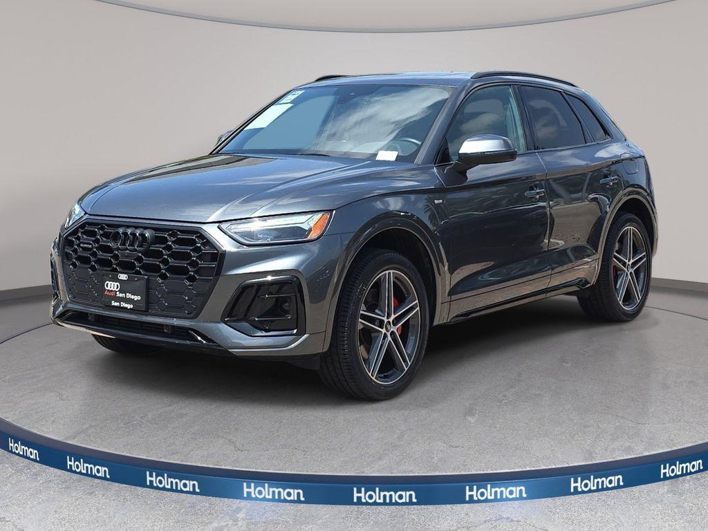2024 Audi Q5 55 e Premium Plus's photo