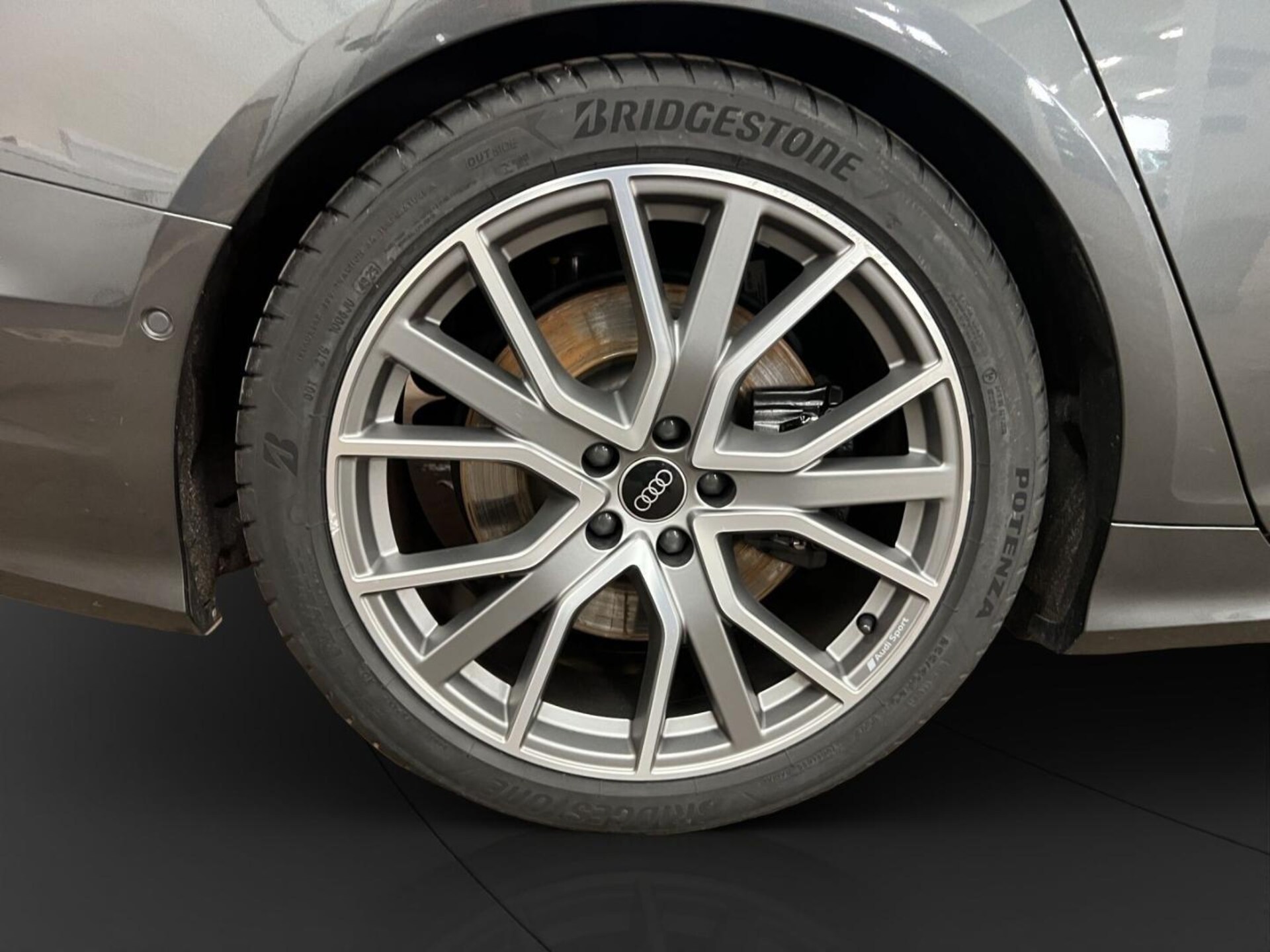 Audi S6 Avant