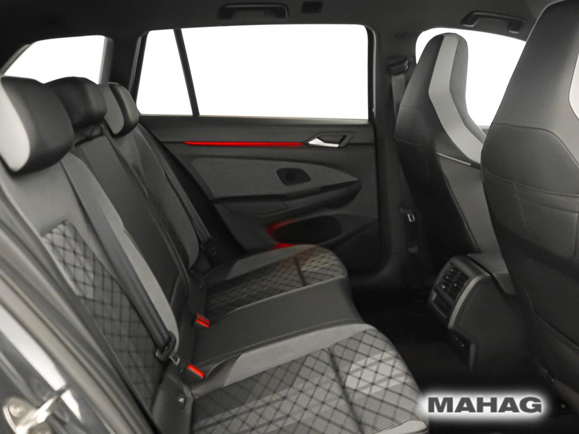 Volkswagen Golf Variant R-Line