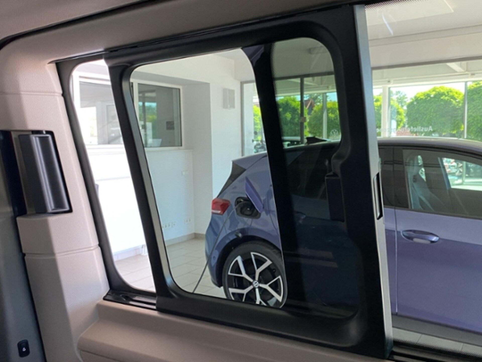 Volkswagen Multivan Basis-Modell