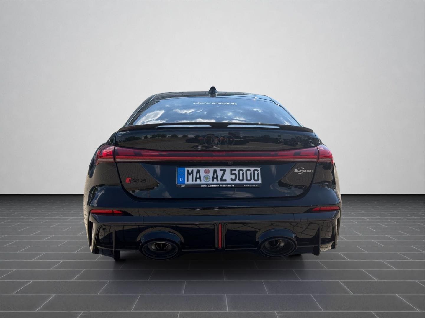Bild über Audi RS 5 Limousine TFSI quattro 470 kW tiptronic - für weitere Informationen kontaktieren Sie den Audi Partner
