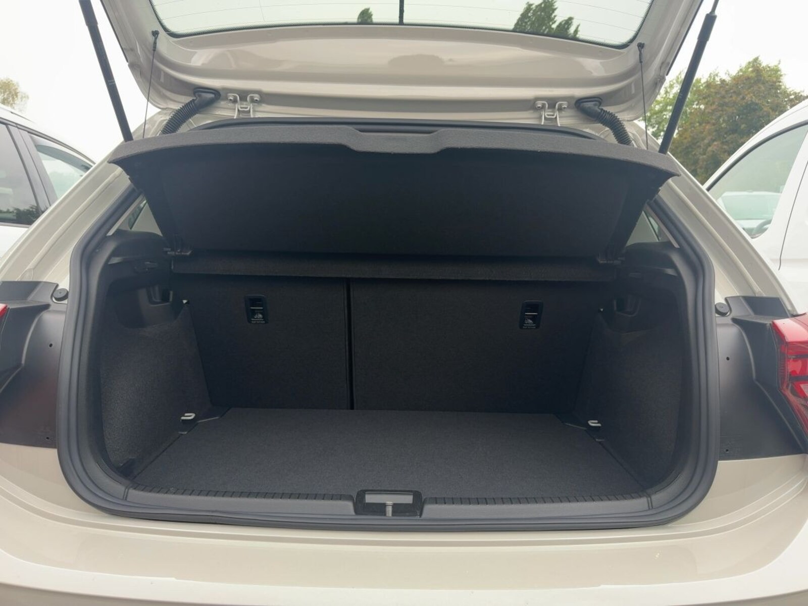 Volkswagen Polo – Bild 14