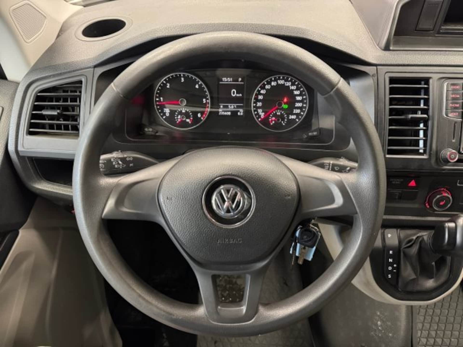 Volkswagen T6 Transporter Kasten langer Radstand