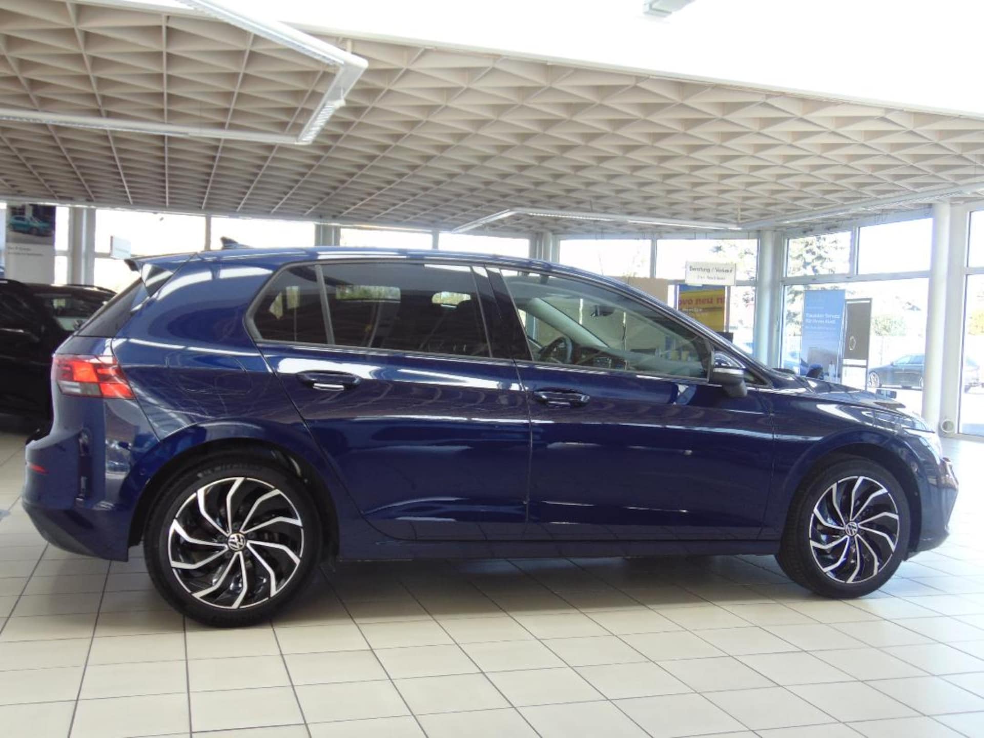 Volkswagen Golf Life