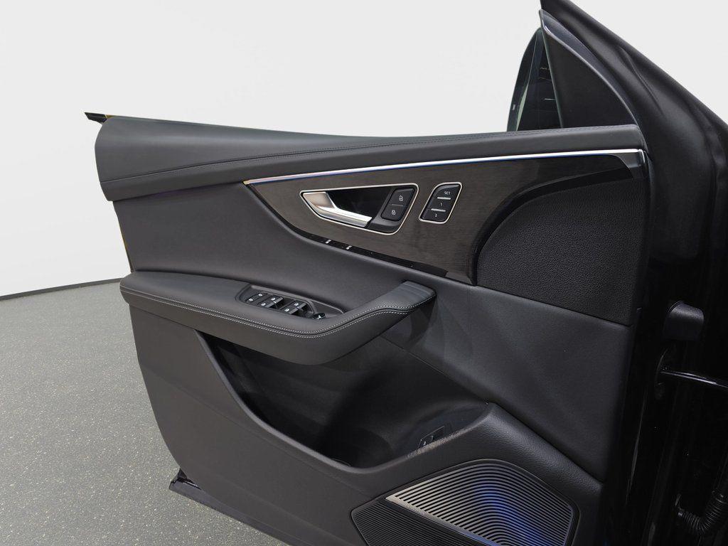 2026 Audi Q8 Prestige - Photo 24