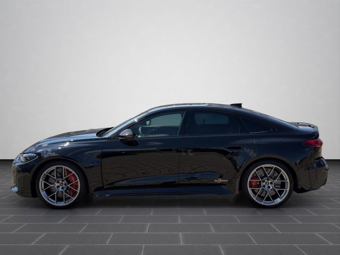 Bild über Audi RS 5 Limousine TFSI quattro 470 kW tiptronic - für weitere Informationen kontaktieren Sie den Audi Partner