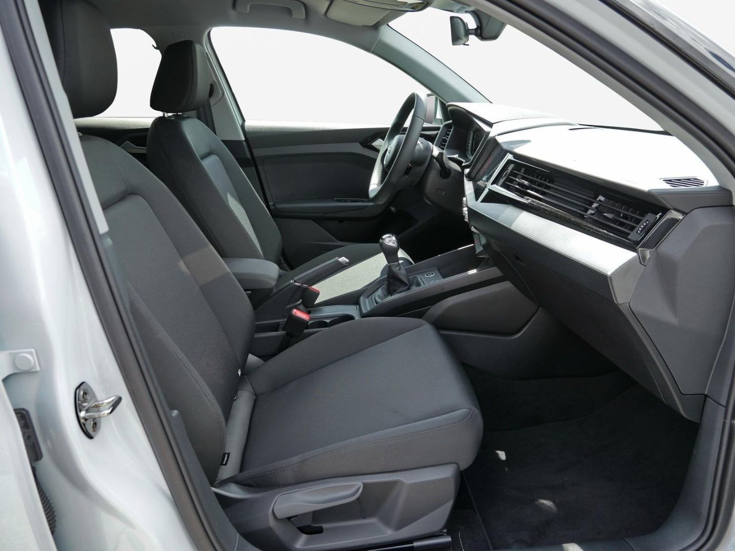 Bild über Audi A1 Sportback advanced 25 TFSI Schaltgetriebe - für weitere Informationen kontaktieren Sie den Audi Partner